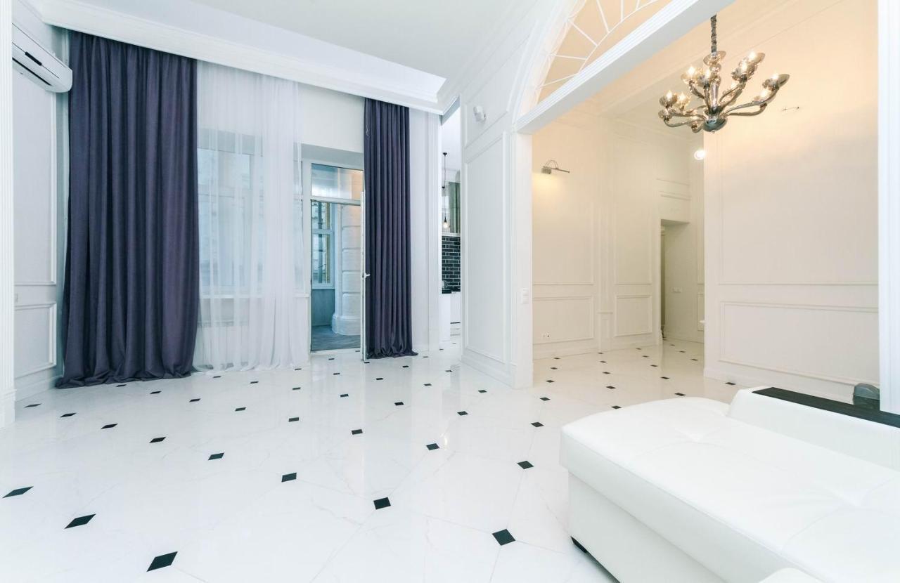 Luxury Beatiful Apartment On Pyshkinska Street Kyjev Exteriér fotografie