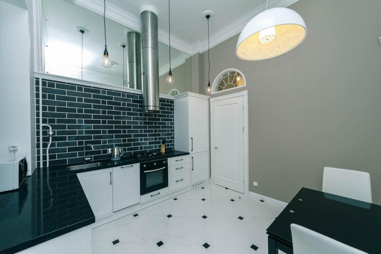 Luxury Beatiful Apartment On Pyshkinska Street Kyjev Exteriér fotografie