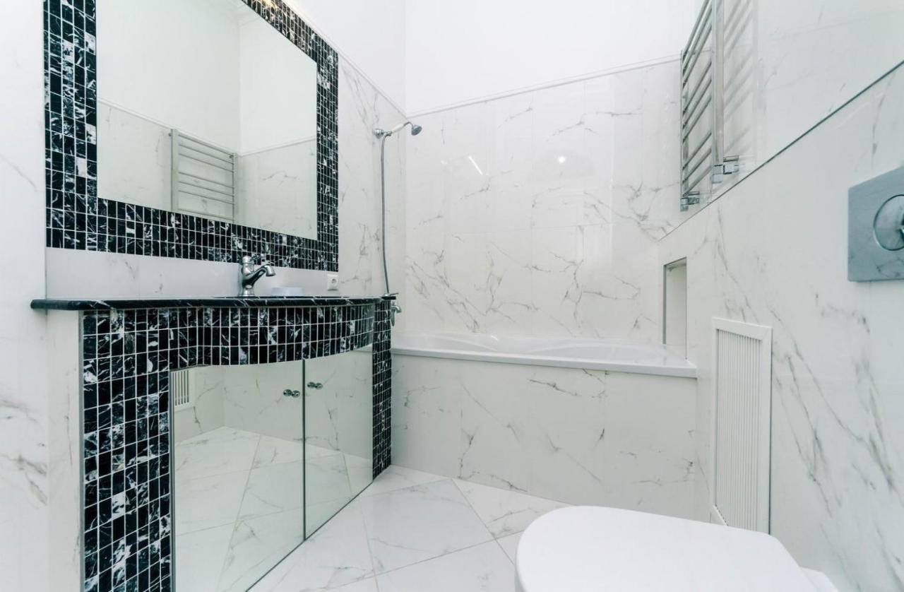 Luxury Beatiful Apartment On Pyshkinska Street Kyjev Exteriér fotografie
