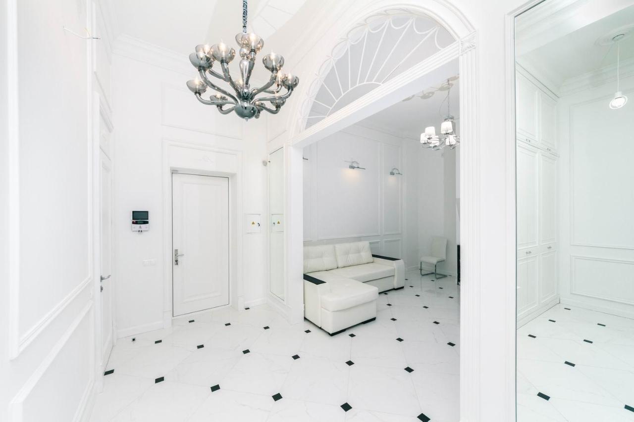 Luxury Beatiful Apartment On Pyshkinska Street Kyjev Exteriér fotografie
